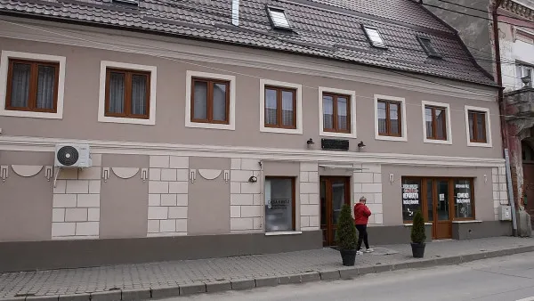 Câte fațade repari cu suprataxarea? La Făgăraș, 1 din 2 proprietari somați s-au pus pe treabă