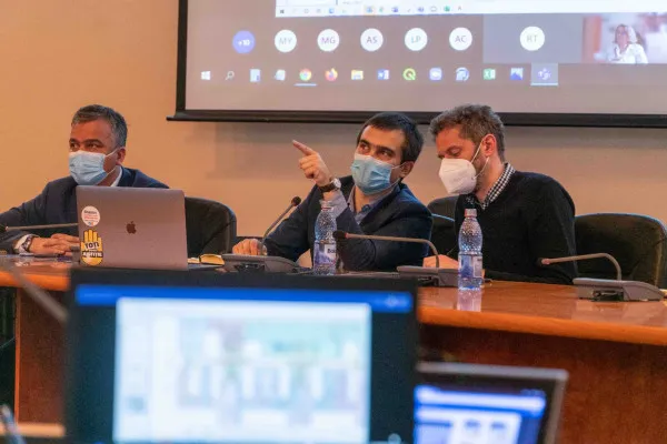 Noul spital al Braşovului, se lucrează la inventar. Decizia de vineri: parcările în subteran, transformate la nevoie în „buncăr-spital”