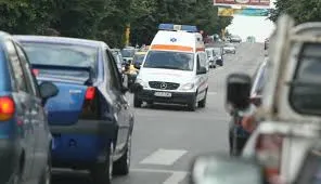 Bărbat accidentat la serviciu, la o firmă din Ghimbav
