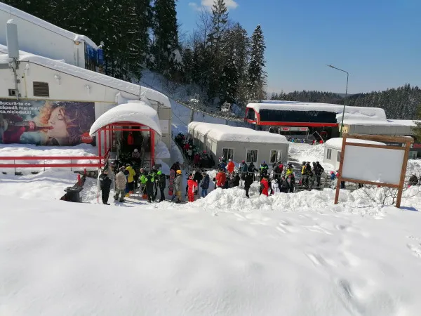 În Poiana Braşov se va mai putea schia încă două săptămâni