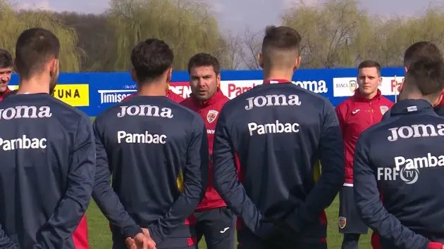 Mutu îşi laudă elevii înaintea „europeanului”