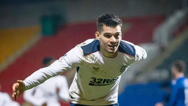 Rangers visează să ia 25 de milioane de euro pe Ianis Hagi