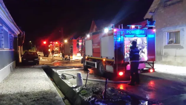 Hărman: Le-a luat foc casa noaptea, la 3