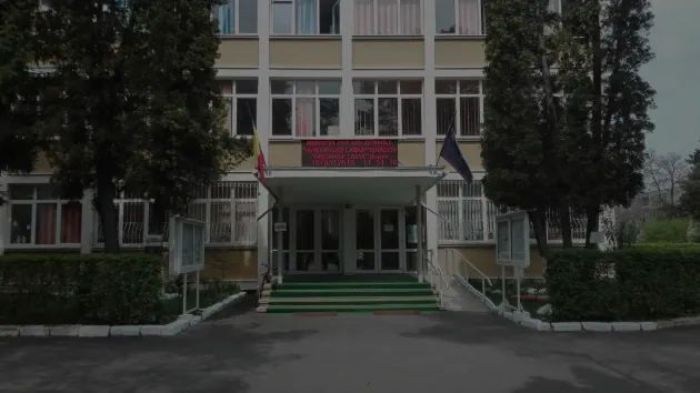 10 cazuri de Covid au închis Şcoala nr. 3 din Braşov