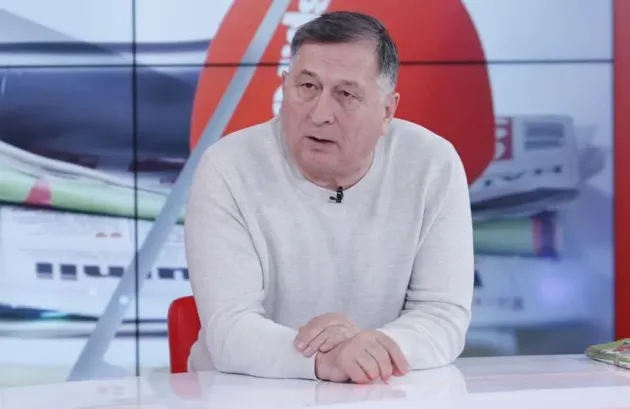 Kyros Vassaras câştigă aproape zece mii de euro pe lună!