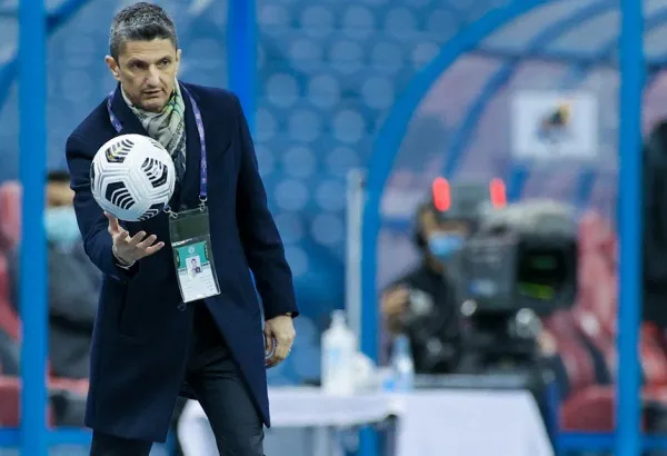 Răzvan Lucescu a plătit jumătate din datoriile SR-ului 