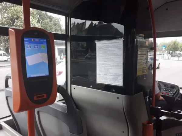 La 2,5 lei călătoria, „autobuzul” e subvenţionat acum 75%. RATBV a primit anul trecut 60 milioane lei bani publici, primarul Braşovului a anunţat un audit la operator