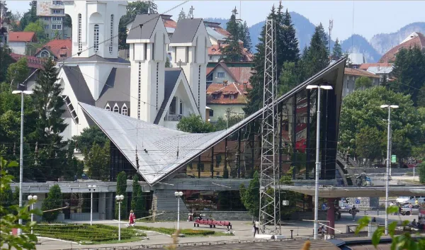 Predealul a intrat în „scenariul roşu” pentru 15 pacienţi cu coronavirus