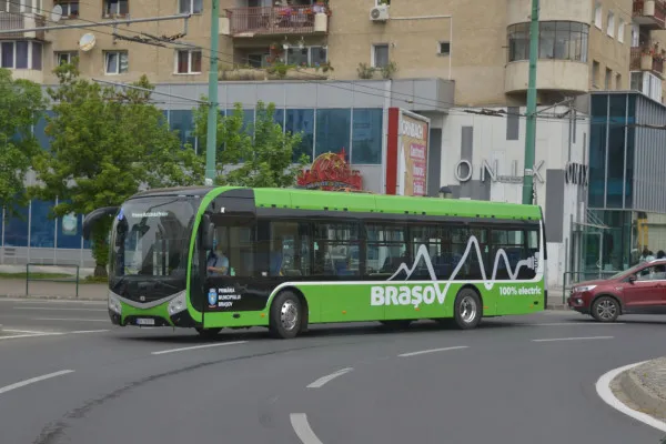 Pentru Avantgarden şi noul Tractorul: Primăria a anunţat suplimentarea capacităţii de transport pe patru linii din municipiul Braşov