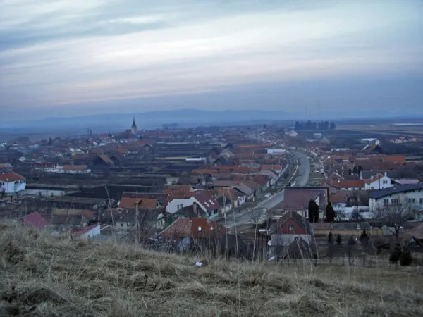 Primarul din Sânpetru respinge carantina sau o acceptă dacă e închis și Brașovul. Nu direct, ci prin partid