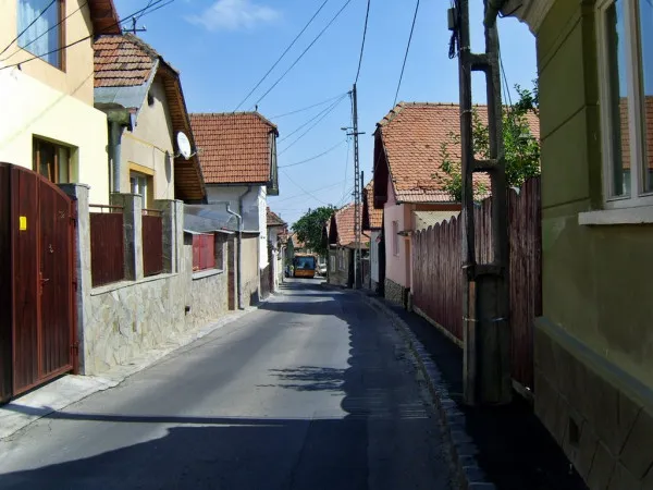 Şchei, Centru, Astra, Noua, Răcădău: 2 din 10 proprietari verificaţi nu aveau contract de salubritate