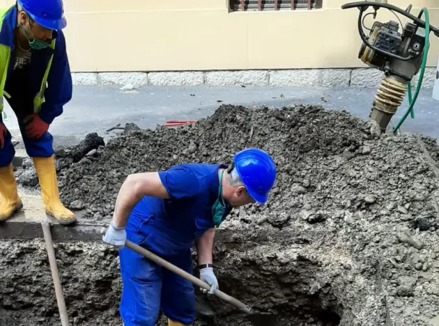 Compania Apa Braşov preia Moieciu şi Feldioara. A scos la licitaţiile şi „avariile” şi „contorizarea” pe 2 ani
