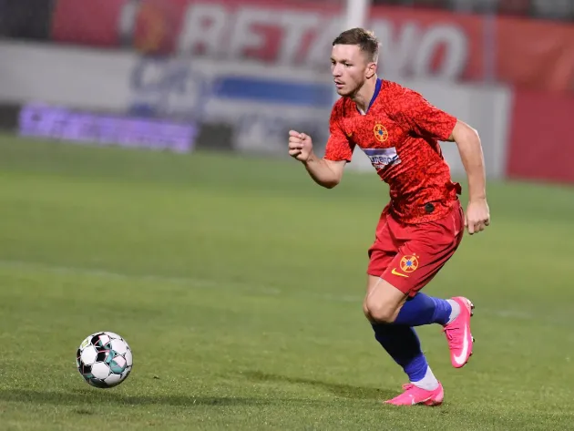 Becali îl impune titular lui Petrea, pe Panţîru