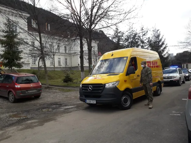 Prima reacţie severă la vaccin în judeţul Braşov, a 3-a din ţară: Tânăr de 23 de ani, în şoc anafilactic, după ce s-a vaccinat cu Pfizer, la Spitalul Militar