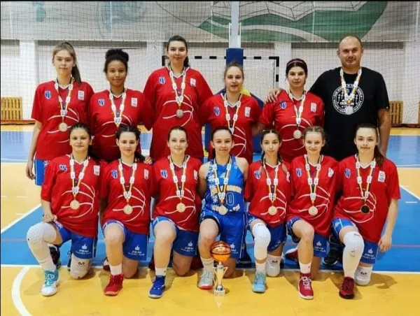 CSU Braşov, vicecampioană la U18