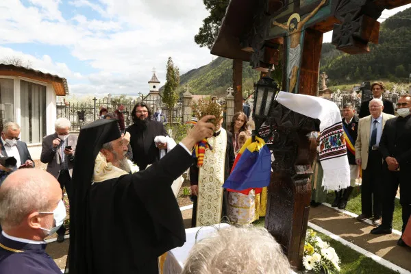 În a doua şi a treia zi de Paşti, mitropolitul Ardealului a slujit la Braşov şi la Hărman