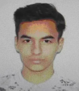 L-au lăsat dimineaţă în faţa şcolii, dar în clasă n-a mai ajuns. La ora 15.00 era dat dispărut,  Poliţia l-a căutat şi cu câinele prin oraş