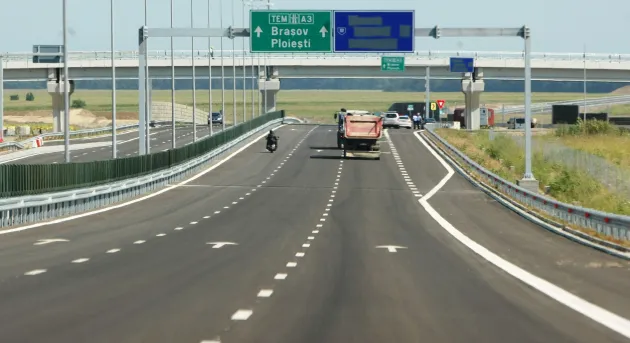 Taxă nouă pe autostrăzi, în loc de rovinietă: pe kilometru, nu pe timp