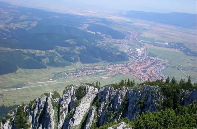 Zărneşti: 5 străzi racordate la reţeaua de apă şi canalizare  