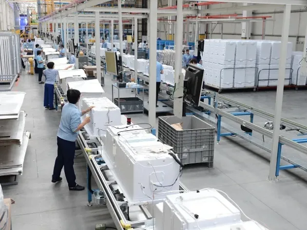 Firmele din Germania spun că nu mai găsesc angajaţi calificaţi în România