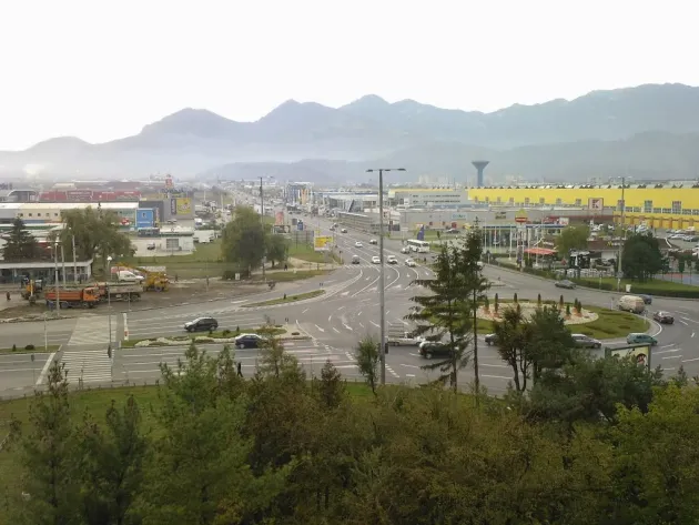 La 21 de ani, făcea „şcoală” prin oraş cu maşinile clienţilor lăsate la service-ul la care lucra