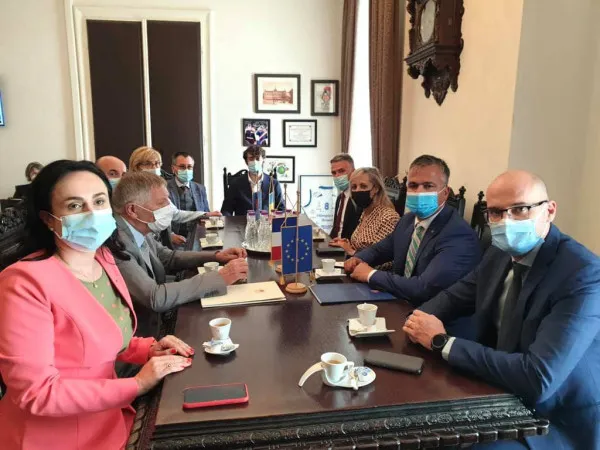 Ministrul Educaţiei, Sorin Cîmpeanu, a venit la Braşov în calitate de „francofon”
