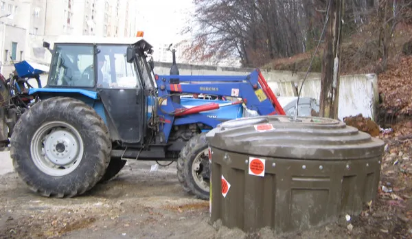 Peste 4 milioane de euro, pentru containere anti-urs în judeţul Braşov