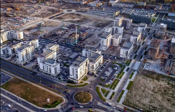 Poliţia Locală se laudă cu „peştele cel mare”: Şantier început fără autorizaţie, amendat cu 71.000 de lei, nimeni alţii decât cei care au mall-ul şi blocurile Coresi din Tractorul