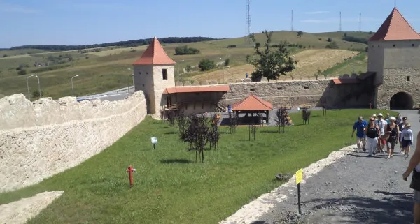 Un nou brand turistic al judeţului Braşov: Ruta Fortificaţiilor