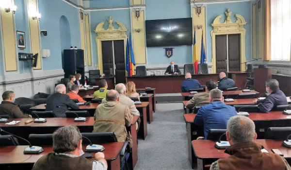 Începe vaccinarea pacienţilor din spitalele publice