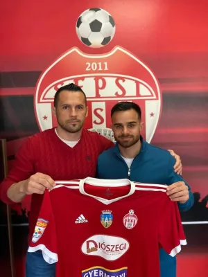 Sepsi OSK  l-a luat pe Bărbuţ