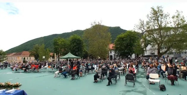 Mergem, nu mergem la şcoală? Nu ştie nici IŞJ-ul: ultima săptămână de cursuri poate fi anulată de consiliile de administraţie