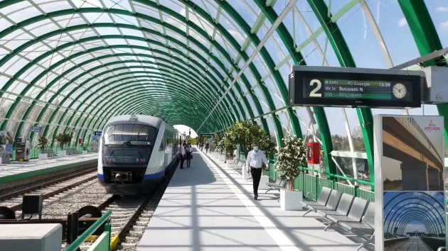 Regio Călători Braşov anulează trenul Bucureşti Nord - Aeroport Henri Coandă