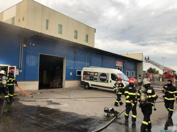 Calea Feldioarei 75, Agetaps - Consal: Alarmă de foc