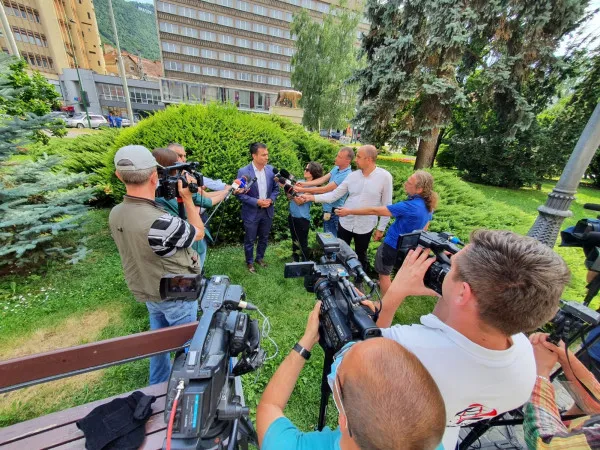 Primarii au primit puşca, dar nu şi „manualul de utilizare”. Coliban nu vrea să tragă