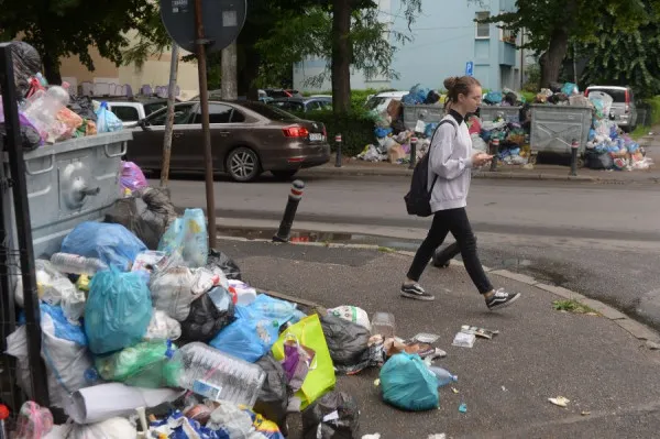 O firmă care se ocupă de curăţenie în Braşov va scoate din mizerie Sectorul 1 al Capitalei  