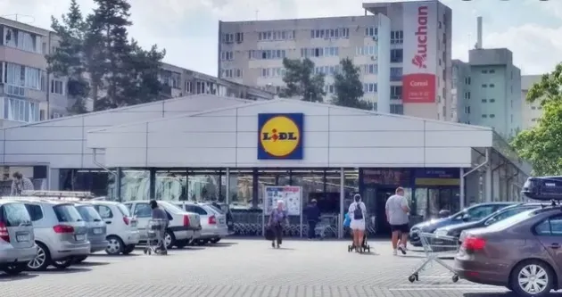 Etajarea magazinului Lidl de pe Saturn nu a fost acceptată de urbanişti. Întregul concept arhitectural trebuie revizuit