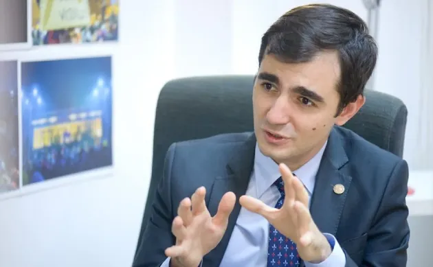Ministrul Economiei, Claudiu Năsui: Din fiecare 100 lei câştigaţi de un român, statul ia 46,32%. Analiştii îl contrazic: 65,20%
