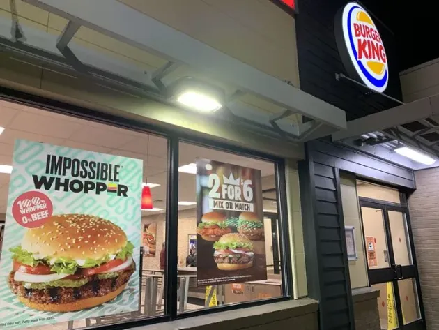 De azi avem Burger King la Braşov. 300 de burgeri „din partea casei”