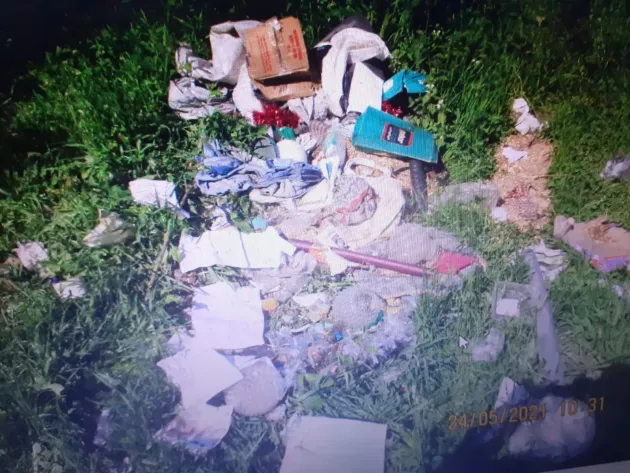 Mergeau la Făgăraş să-şi arunce gunoiul