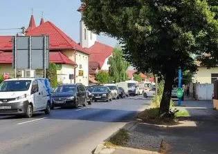 Şi-a scăpat câinele în stradă şi i-a devenit… victimă