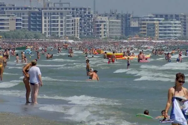 De la 1 septembrie, cu 36 de lei pe noapte, la mare
