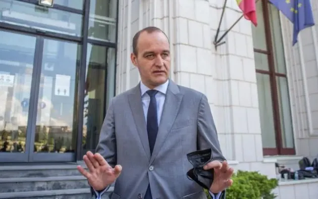 Pensia anticipată nu va putea fi cumulată cu salariul