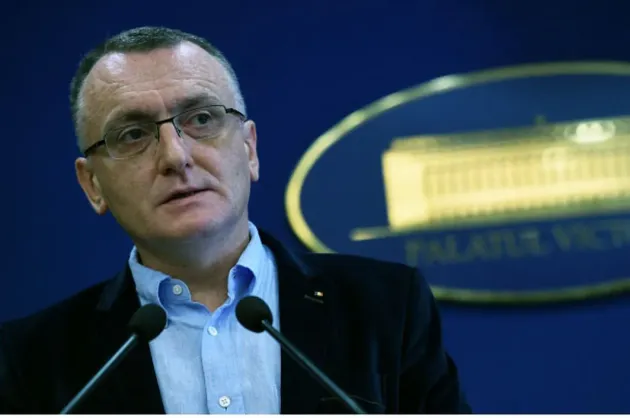 Lecţii despre vaccin, virusuri şi ARN mesager în şcoli, din următorul an
