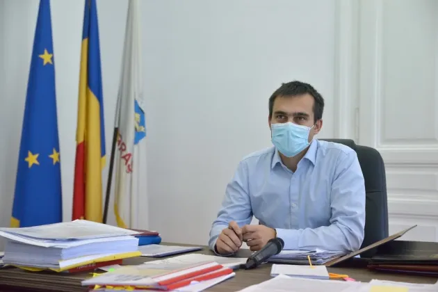 70 de braşoveni îl vor reprezenta pe primarul Allen Coliban în CA-urile şcolilor  