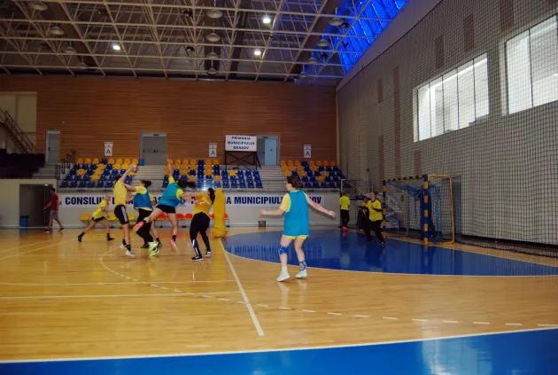 Au ţinut aproape de Ştiinţa