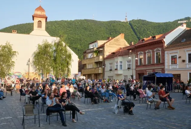 „Femeia, eterna poveste”, sâmbătă, în Piaţa Sfântul Ioan