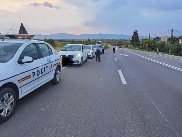 Razie comună Braşov - Râşnov - Bran, în căutare de vitezomani/beţi/drogaţi: 14 permise reţinute