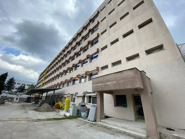 Lucrările la Corpul B al Spitalului Clinic Judeţean Braşov, în stand-by, din cauza coronavirusului