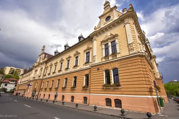 Organigrama Primăriei Braşov, respinsă de Consiliul Local. Coliban: vă chem la şedinţă până veţi vota „pentru”. 65 de posturi în plus, 470.000 lei pe lună
